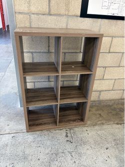 Cubbies/shelves/organizing shelves/divider
