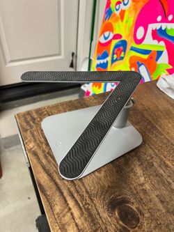 HiRise Laptop Riser