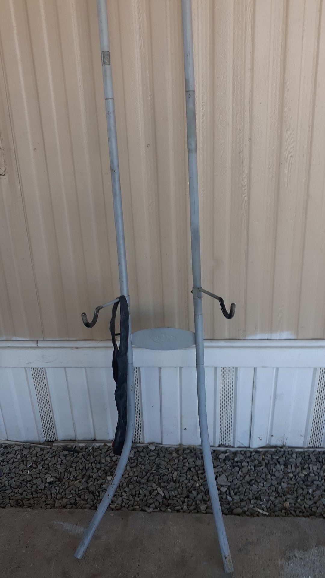 Delta double bike rack