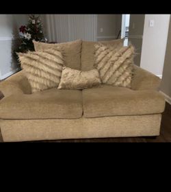 Cream sofa set