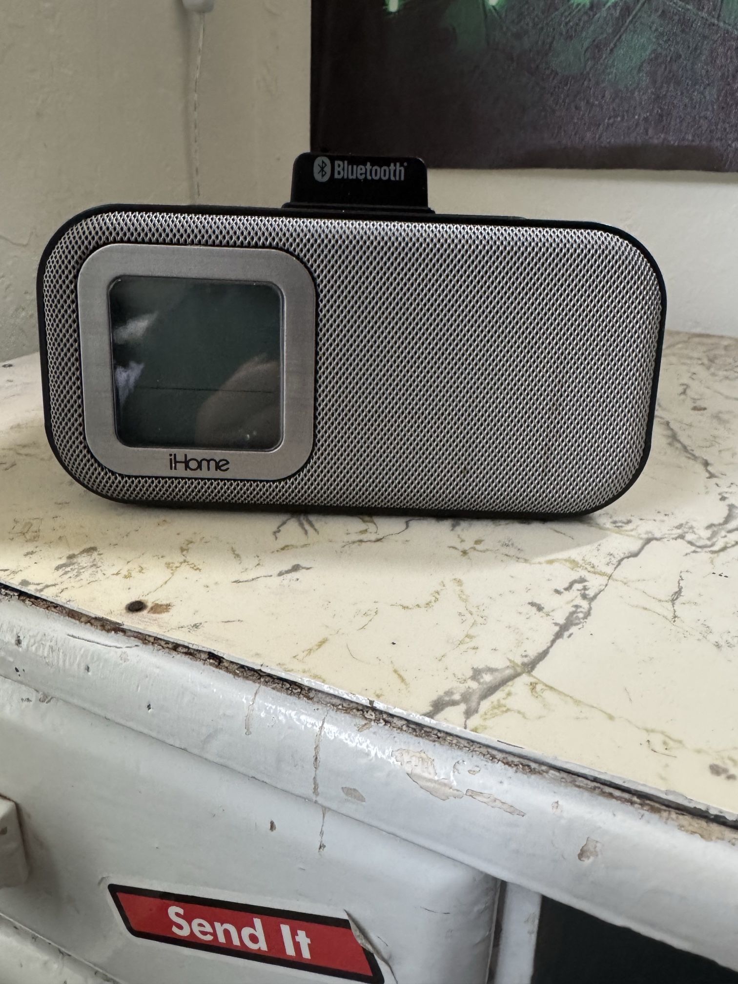 Alarm Clock With Bluetooth
