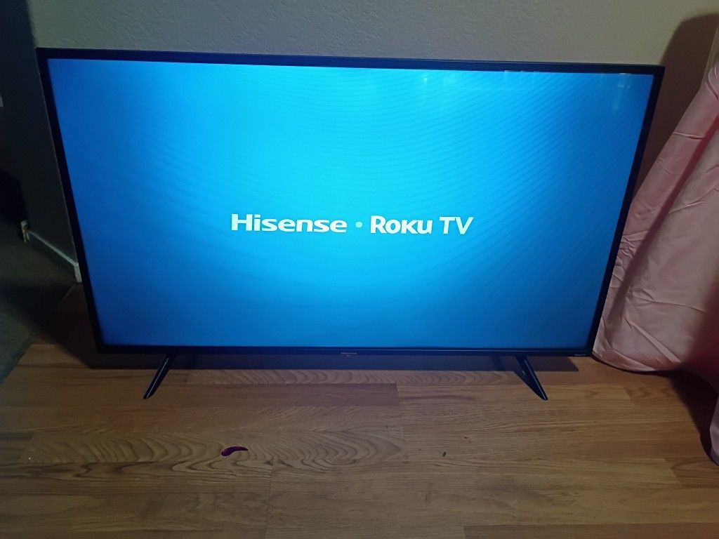 43" Hisense Roku Smart Tv