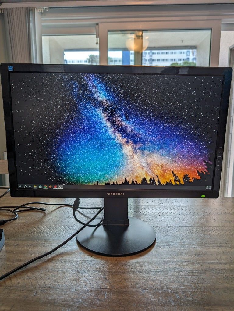 24 Inch Hyundai Computer Monitor