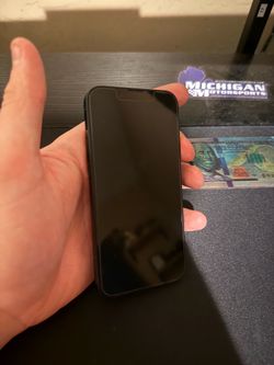 IPhone 13 Mini { UNLOCKED }