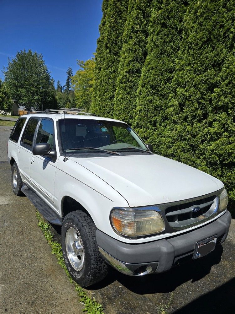2001 Ford Explorer