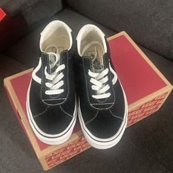 Vans us men size 5.0 women size 6.5