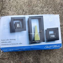 Frame Cube Shelf 