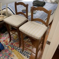 Free Bar Stools