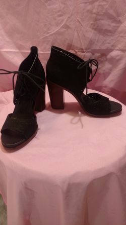 Gianni Bini black sandals size 11