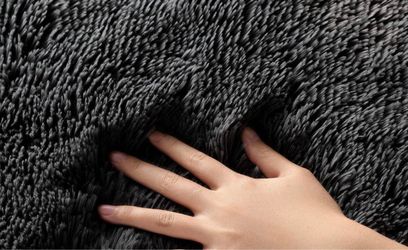 Black Shaggy Area Rug