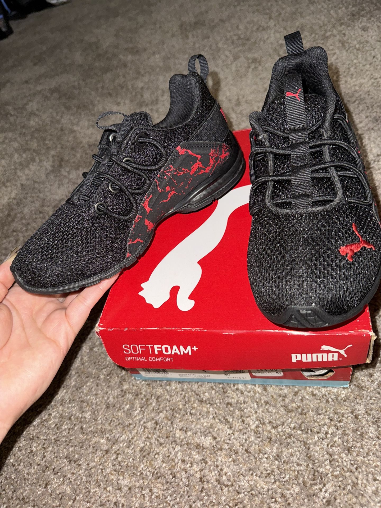 Puma Sneakers
