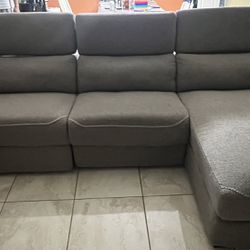 Reclining Sofa With Chaise