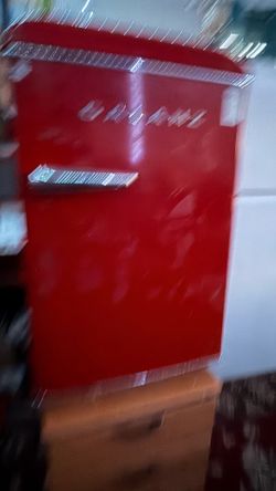 Mini fridge