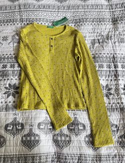 Girls long sleeve top (United Colors of Benetton) Size 12-14