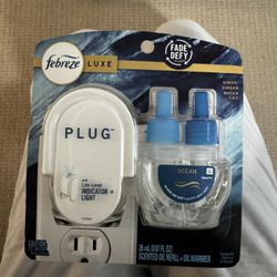 Febreze Plugs