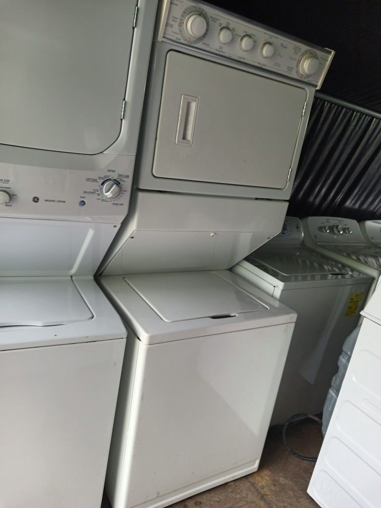 Whirlpool Washer And Dryer Stackable Both Works Good 👍