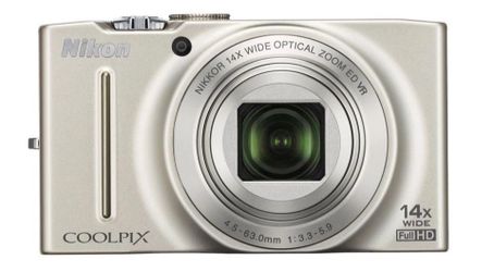 NIKON COOLPIX S8200 Digital Camera 16.1 MP 14x Silver Good Cond With Battery & SD Card