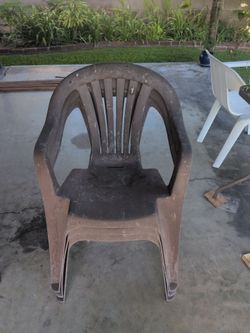 Plastic chairs set of 3