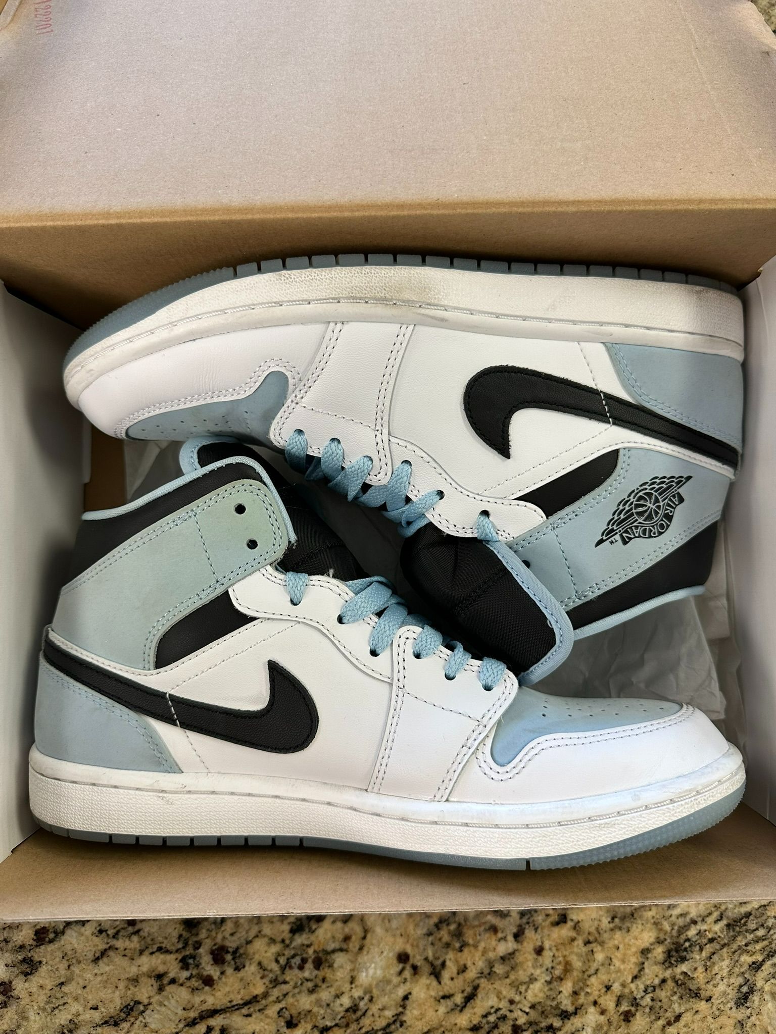 JORDAN 1 MID SIZE 7.5 #29753