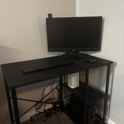 HP Desktop computer And Desk