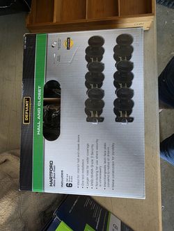 6 Closet Knobs