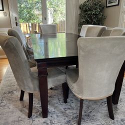 Dining Room Table and 8 Chairs