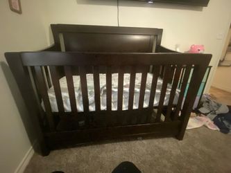 baby crib