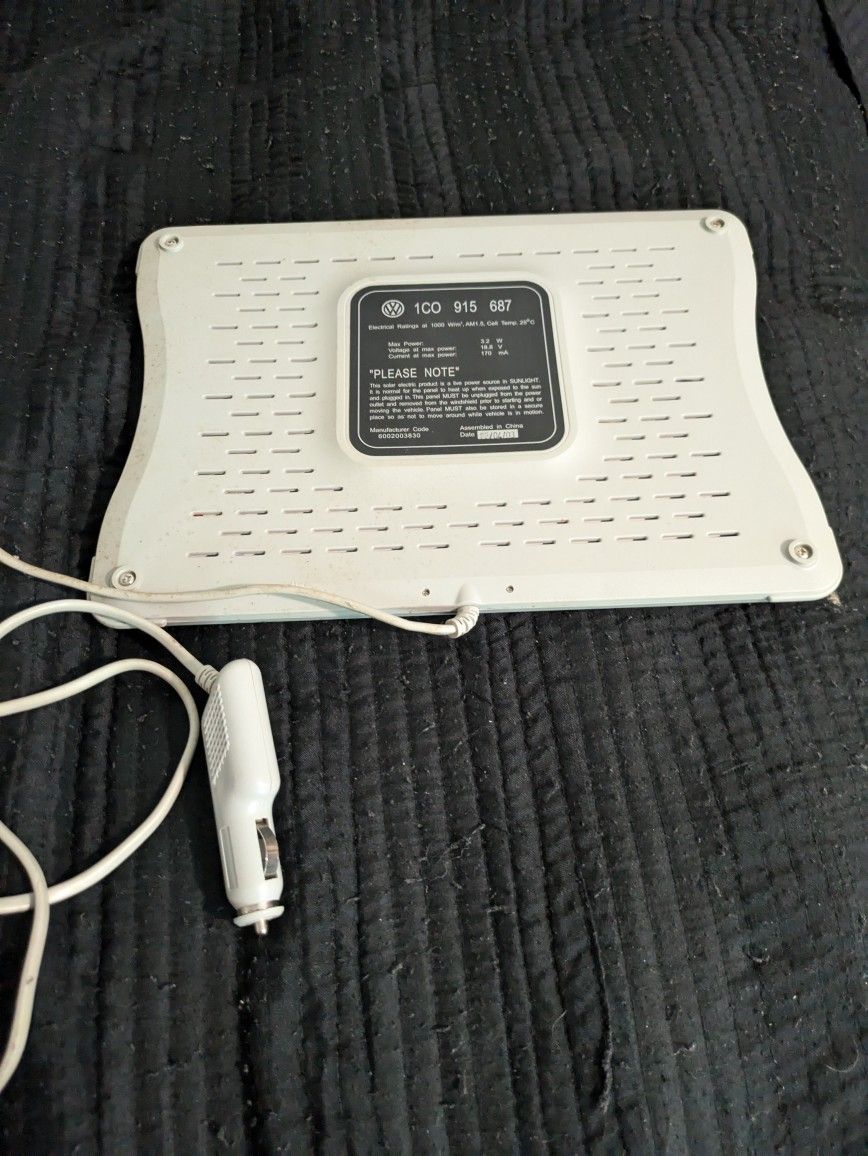 OEM Volkswagen Solar Battery Charger