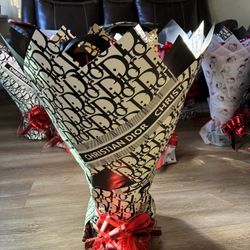 Flowers / Flores/ Natural Red Roses / Flores Natureles 