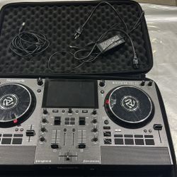 Numark Mixstream Pro Go