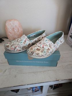 TOMS sSloth TOMS Size 7