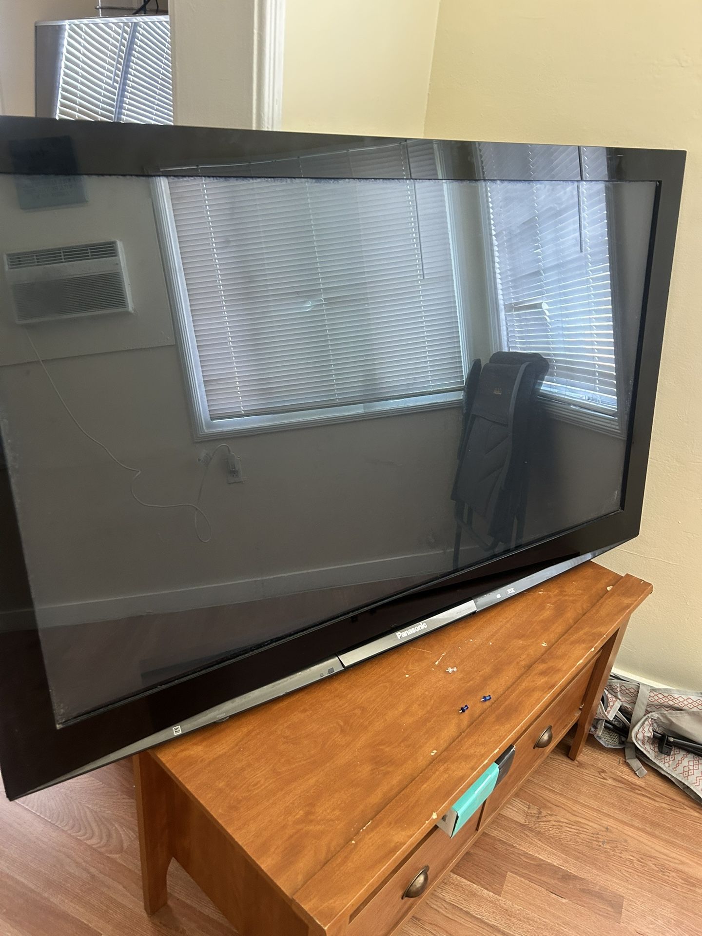 85 Inch Flat Screen TV