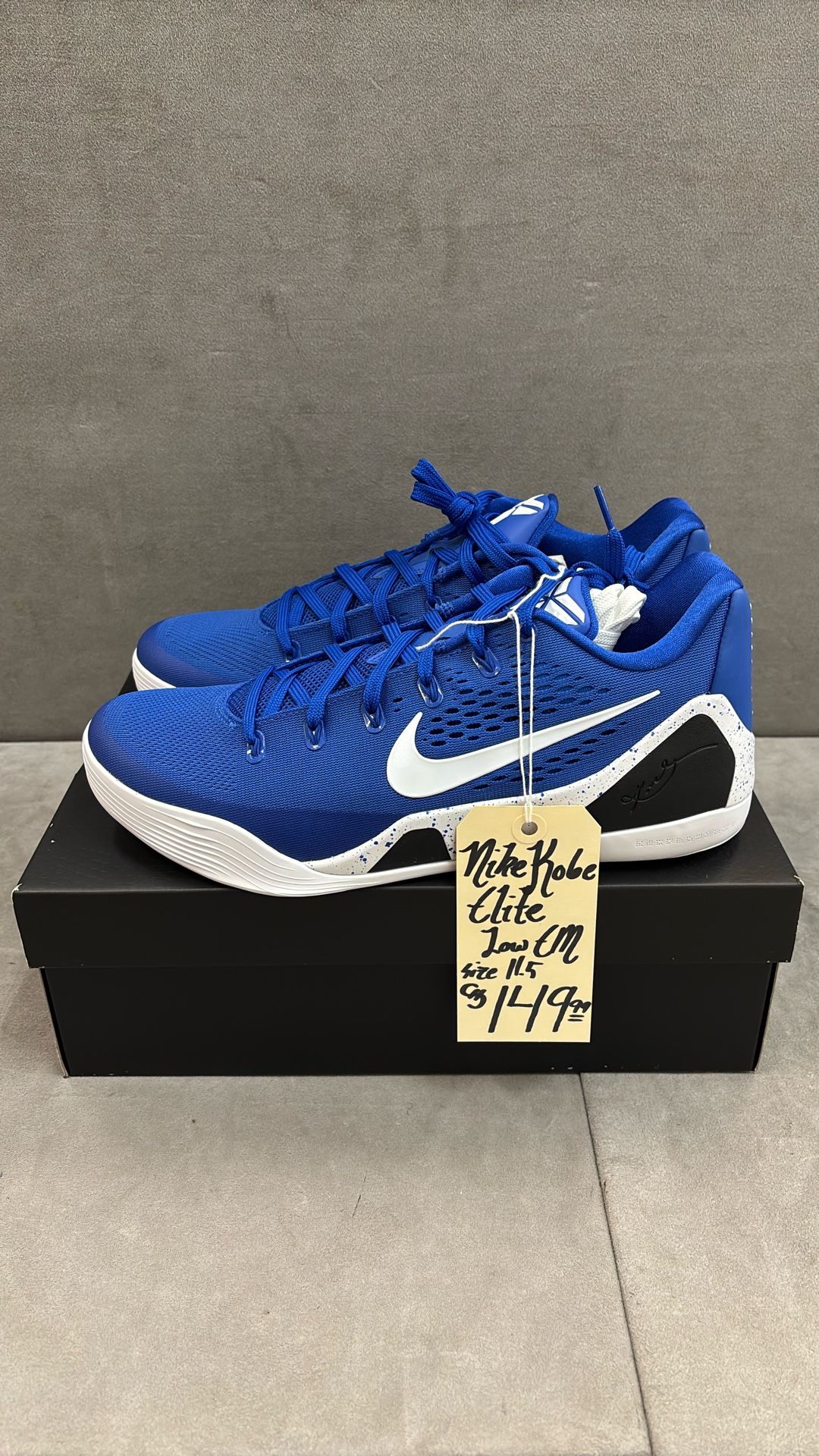 Nike Kobe Elite Low EM Protro Size 11.5