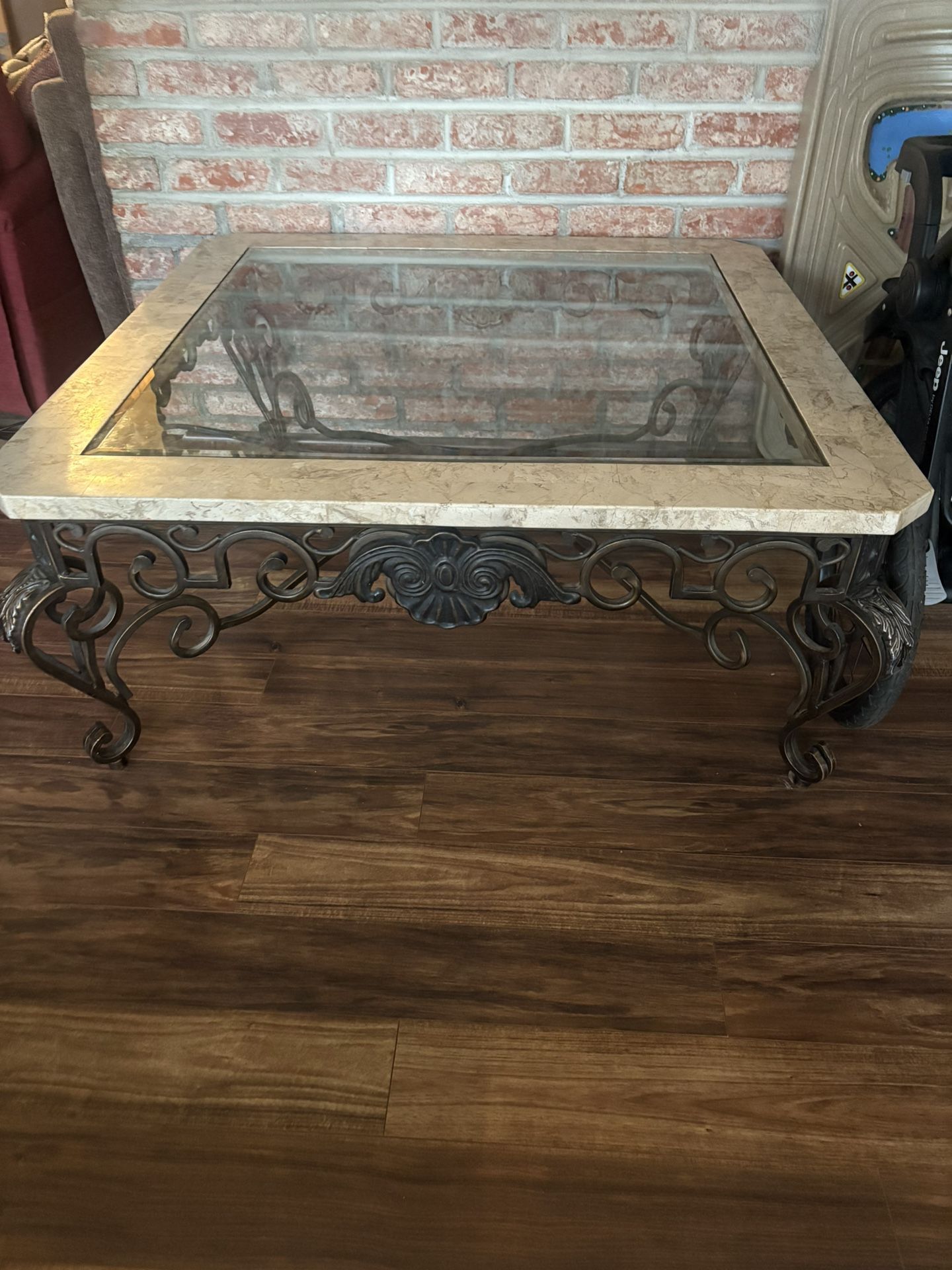 Free Coffee Table