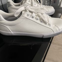 Náutica Sneakers Size 8 1/2