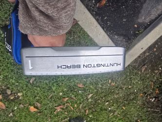 Cleveland Huntington Beach Putter With Weighted Grip Amd Head Cover