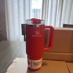 Stanley 20oz H2.0 Flowstate Quencher Tumbler - Red