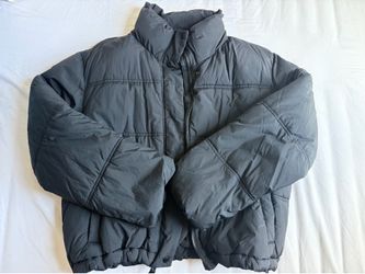 Old navy puffer jacket black