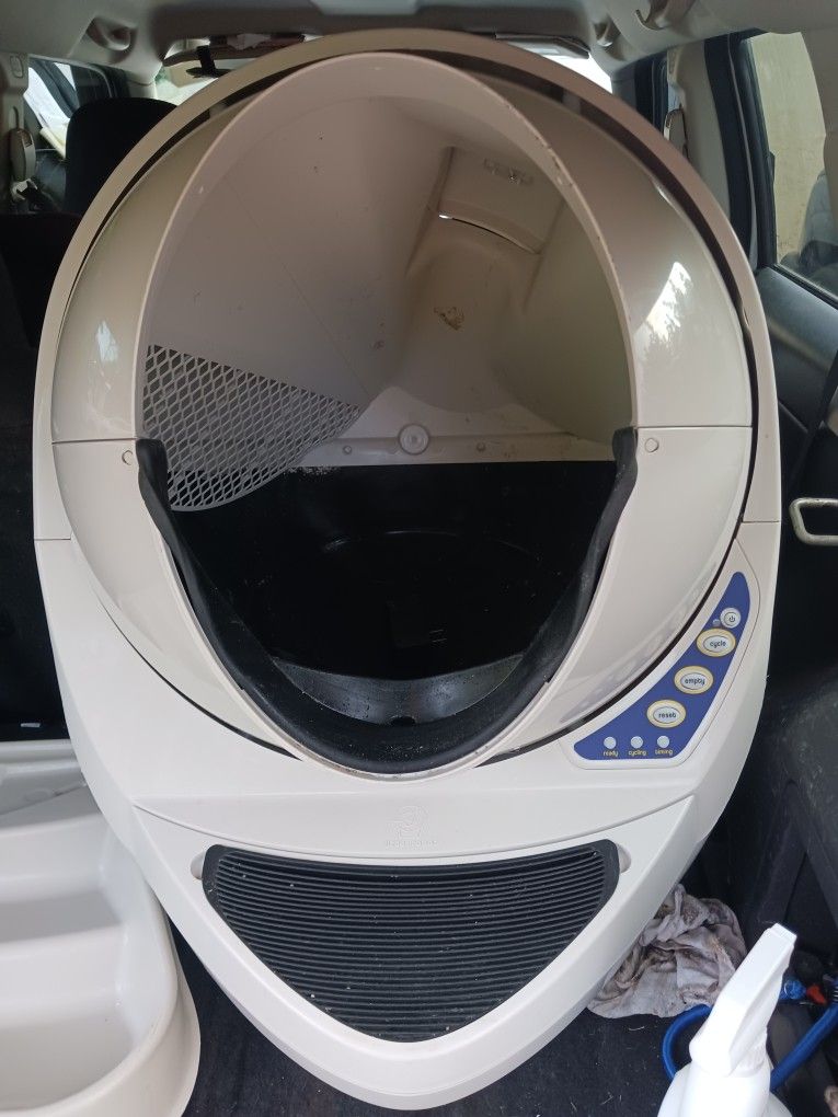LITTER ROBOT 3 WITH REMOVABLE TRAY 120 FIRM RUNS GD AS NEW