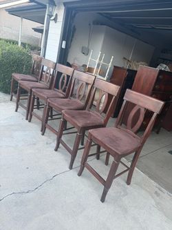 6 chairs around 26 height
