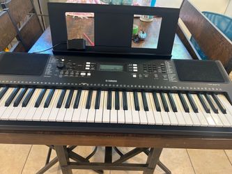 Yamaha PSRE373 61-Key Touch...