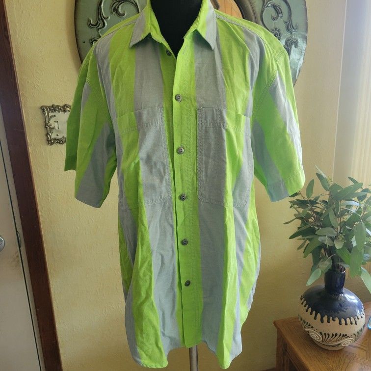 Men's Short Sleeved Button Down Polo LizWear Vertical Neon Green Stripes Sz M