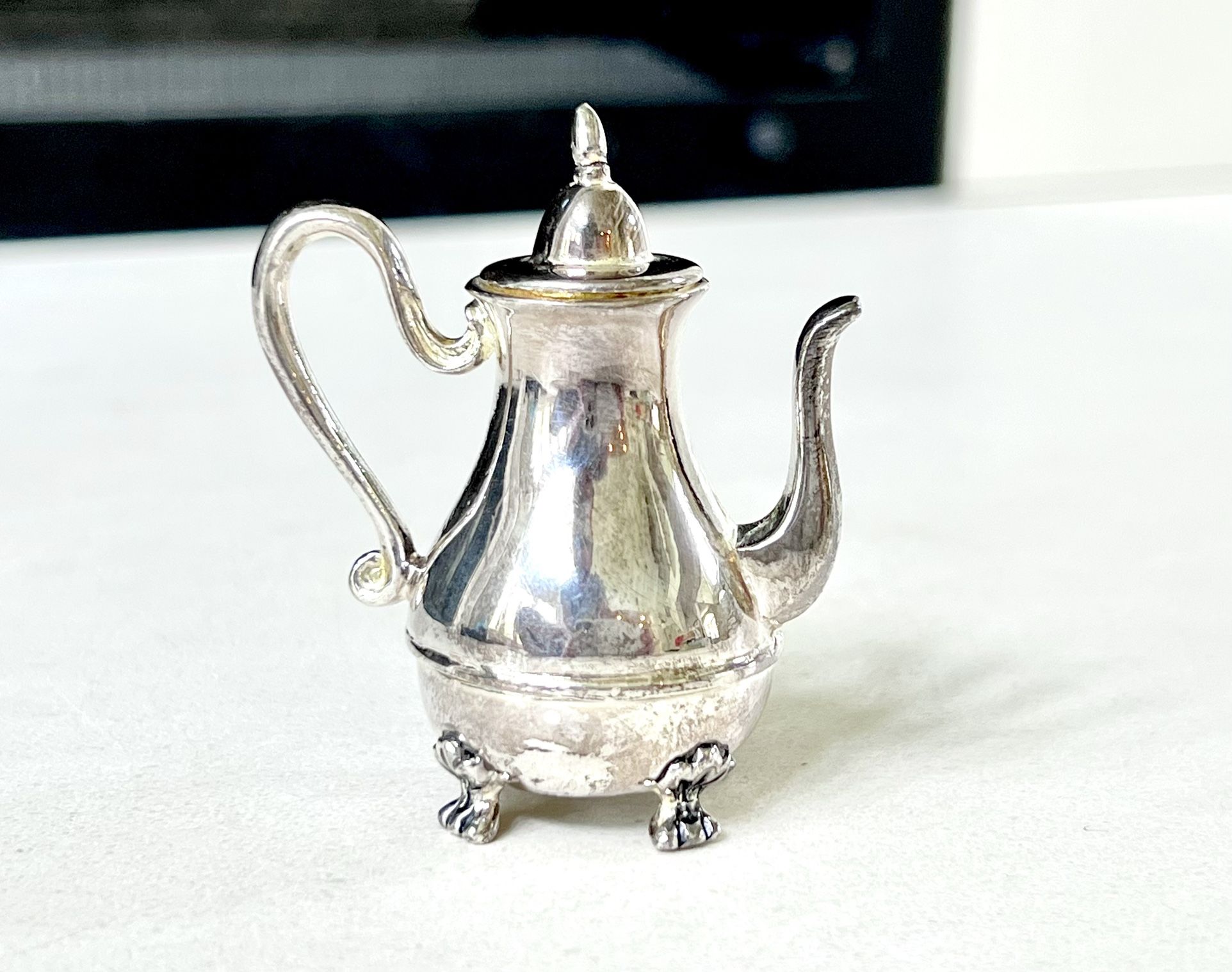 Vintage Solid Pewter Small Teapot Figurine 🫖