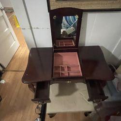 Vintage Vanity Table And Bench