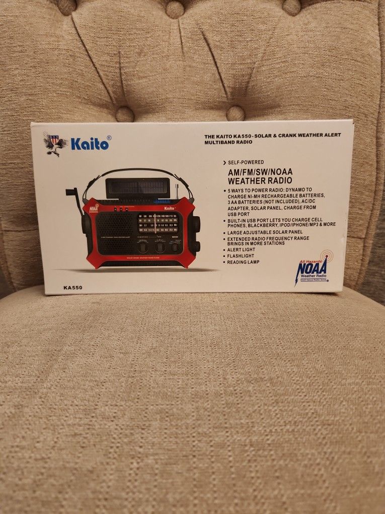 Kaito KA550 Solar & Crank Weather Alert Multiband Radio