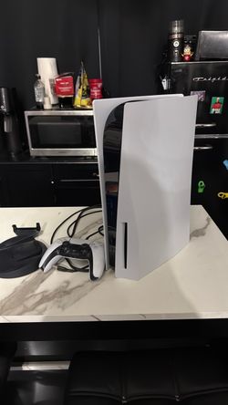 PS5 1 TB with 4 games