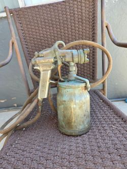 Vintage DeVilbiss spray gun