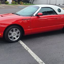 2004 Ford Thunderbird