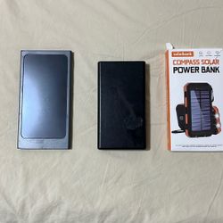 3 Portable Chargers & Nintendo 2DS
