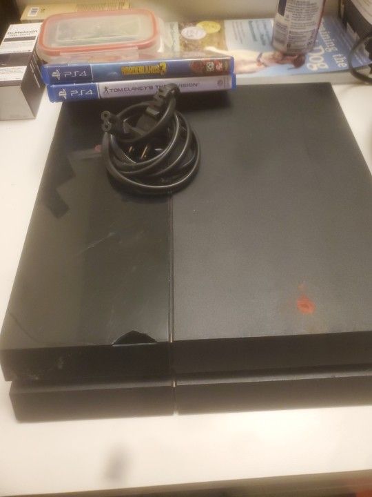 Play Station 4 500GB 2 Games Power Cord